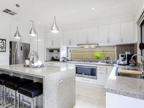 LA DOLCE VITA RETREAT RYE - Accommodation Brisbane 3