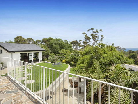 LANIKAI MOUNT MARTHA - Accommodation Brisbane 4