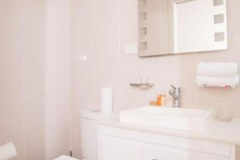 Scenic Illawong Riverside Getaway 1bed1bath Unit - Accommodation Brisbane 7