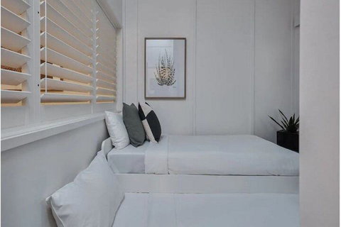 COCOMO VILLA - Accommodation Brisbane 5