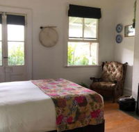 The Residence Stylish Comfort with Fireplace - Accommodation Brisbane