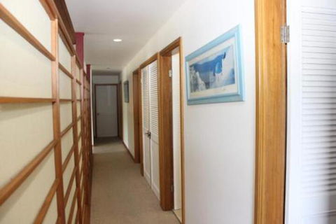 LIZ LAKE - Accommodation Brisbane 4