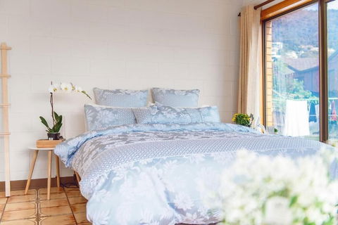 Vintage Cuddle Guest House - Accommodation Brisbane 1