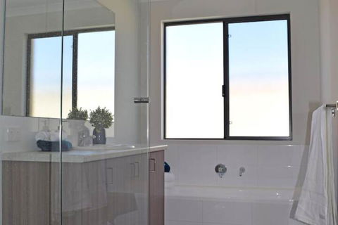 The Kingsley's Place Piara Waters - Accommodation Brisbane 4