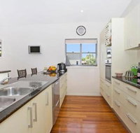 Papaya House - Accommodation Brisbane