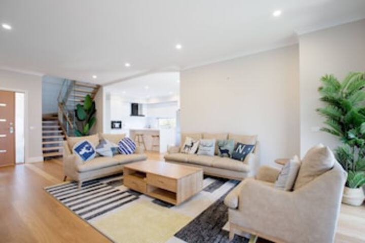 Ashwood VIC Accommodation Brisbane