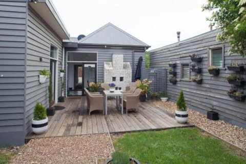 Domino House - Accommodation Brisbane 6