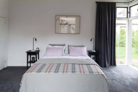 Domino House - Accommodation Brisbane 2