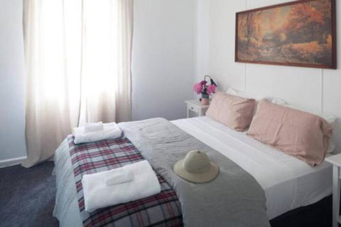 Domino House - Accommodation Brisbane 3