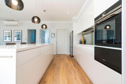 VIEWS FOREVER INVERLOCH - Accommodation Brisbane 4