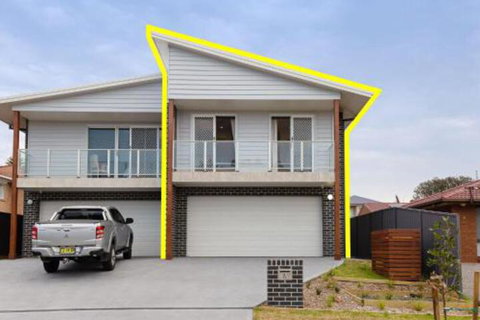 Birubi Breezes 2 / 7 Fitzroy St. Large Duplex With Air Conditioning WIFI & Only 5 Minute Walk To The Beach - Accommodation Brisbane 0