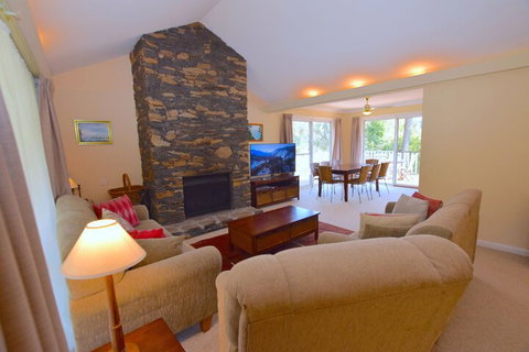 Rocky Mountain Cottage - Accommodation Brisbane 7