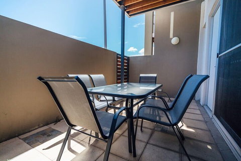 The Cove At New Port Pool Spa Sauna Gym & More - Accommodation Brisbane 3