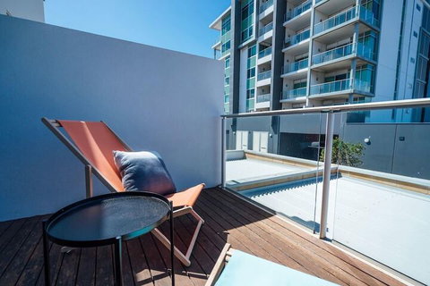 The Cove At New Port Pool Spa Sauna Gym & More - Accommodation Brisbane 6