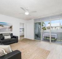 WAVES on MAIN 4 / 1 MAIN STREET - Accommodation Brisbane