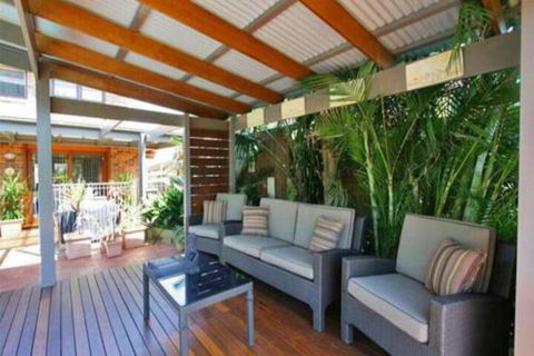Illalangi Views Pool Walk To Beach - Accommodation Brisbane 7