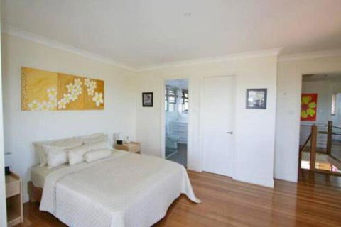 Illalangi Views Pool Walk To Beach - Accommodation Brisbane 4