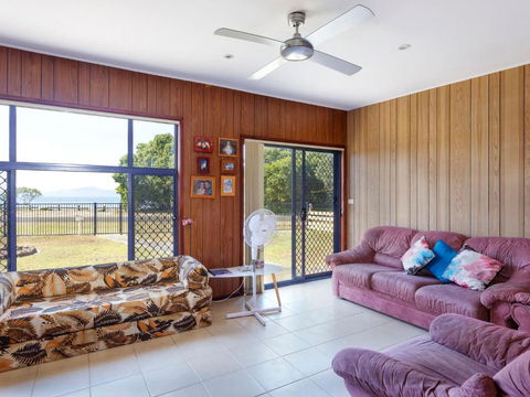 3 Curlew Avenue - Accommodation Brisbane 2
