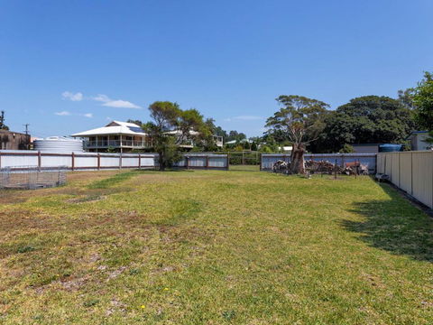 3 Curlew Avenue - Accommodation Brisbane 4