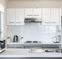 Contemporary House  Seaviews - Accommodation Brisbane