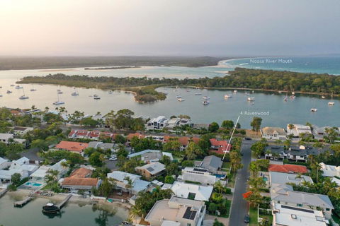 Walk To Hastings Street Noosa Sound - Accommodation Brisbane 3