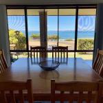 Beachside House - Accommodation Brisbane 0