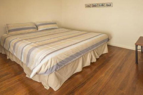 Lockhart Ave 76 - Accommodation Brisbane 5
