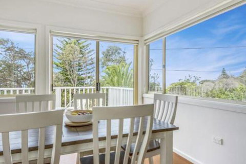 Mitchell Pde 71 Mollymook - Accommodation Brisbane 6