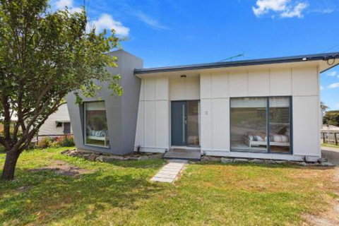 COASTAL HAVEN Panoramic Ocean Views - Accommodation Brisbane 2