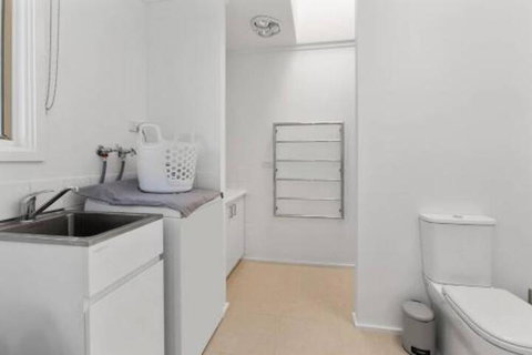 COASTAL HAVEN Panoramic Ocean Views - Accommodation Brisbane 6