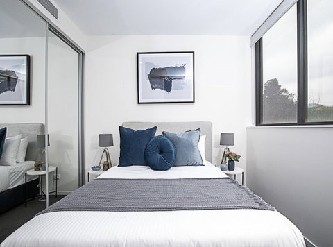CANBERRA CHIC Hosted By LAbode - Accommodation Brisbane 3