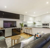 Tranquil Townhouse in Port Melbourne - Accommodation Brisbane