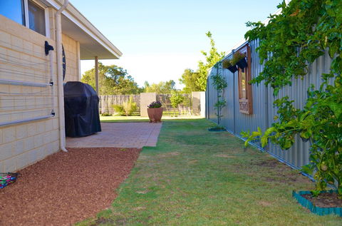 Byford House In The Glades - Accommodation Brisbane 5