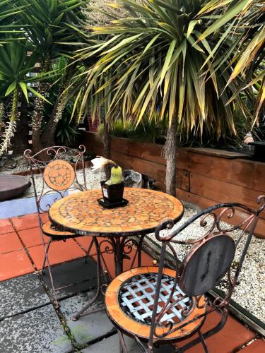 Coastal Garden Shack - Accommodation Brisbane 5