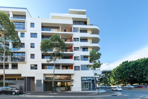 Meriton Serviced Apartments Danks Street - Accommodation Brisbane 0