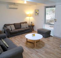 The Bach - Accommodation Brisbane