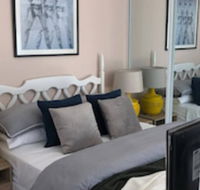 Sun-drenched 1 Bed Studio Apartment In Newtown - Accommodation Brisbane