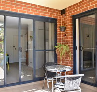 Quiet 1 Bedroom Flat in Concord - Accommodation Brisbane