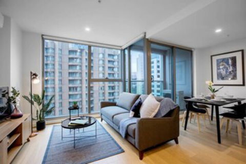 City Living At Best Location In Melbourne - Accommodation Brisbane 0