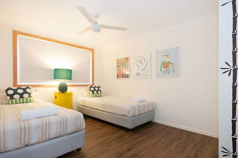La Plage - Accommodation Brisbane 6