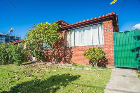 Belmore House - Accommodation Brisbane 1