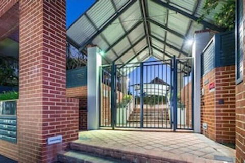 Subiaco Emporium Apartment - Accommodation Brisbane 2