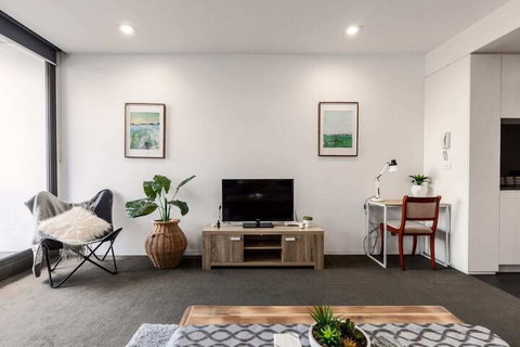 Spacious 1BD 50m From Chapel Street - Accommodation Brisbane 3