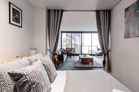 Spacious 1BD 50m From Chapel Street - Accommodation Brisbane 1