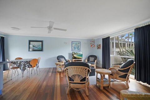 Allamanda Sands - 23 Oriole Avenue - Accommodation Brisbane 5