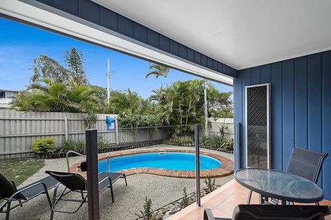 Allamanda Sands - 23 Oriole Avenue - Accommodation Brisbane 3