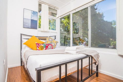 Comfy Denistone 3Bedroom Home (5Min Walk To Train) - Accommodation Brisbane 3
