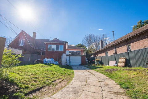 Comfy Denistone 3Bedroom Home (5Min Walk To Train) - Accommodation Brisbane 1