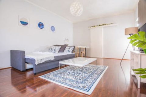 Vibrant And Colorful Apartment In Dollspoint - Accommodation Brisbane 0