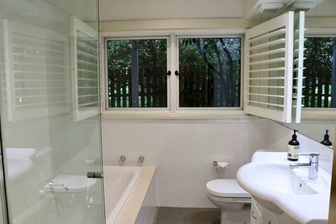 Balmoral Haven, 2 Min To Beach - Accommodation Brisbane 4